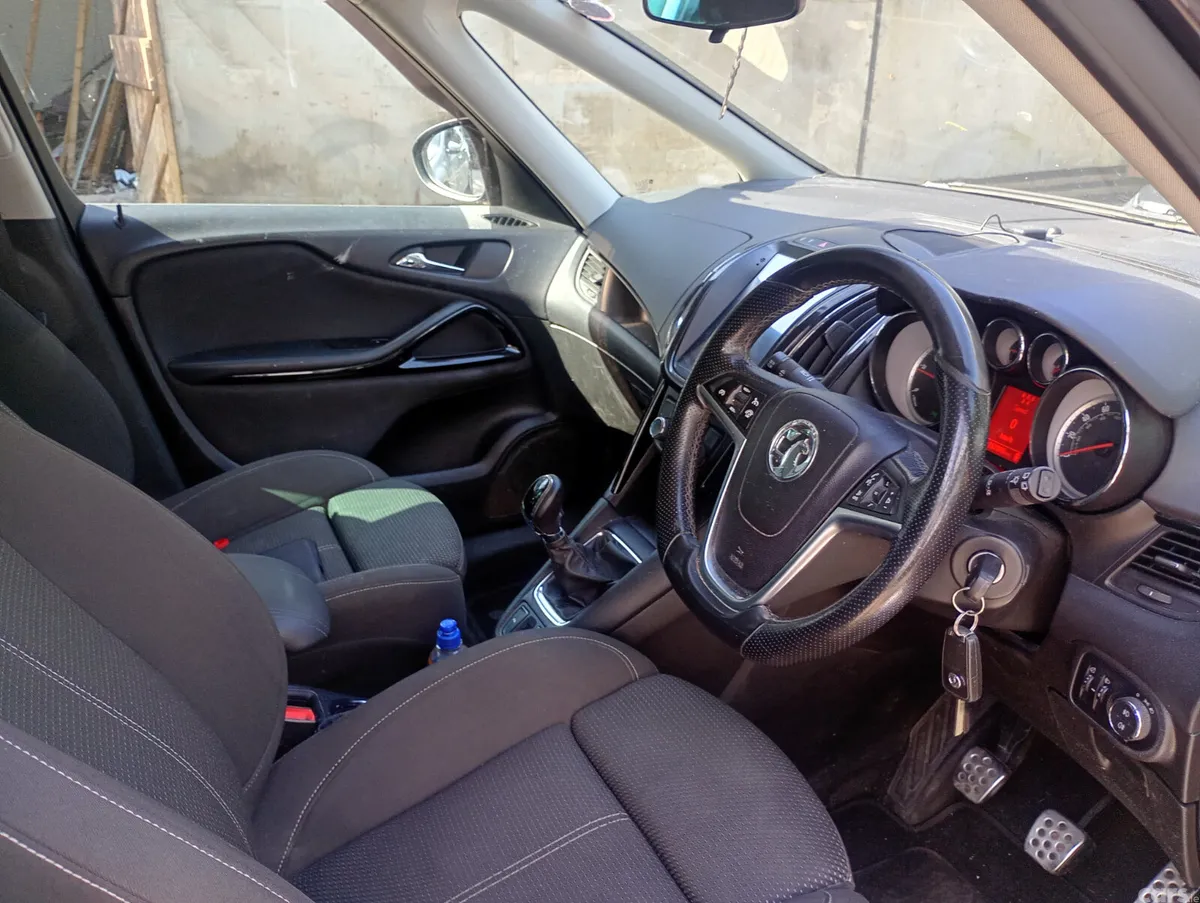 Vauxhall Zafira MPV, Diesel, 2014, Brown