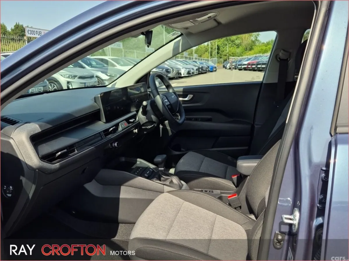 Kia Stonic Estate, Petrol Hybrid, 2026, Blue
