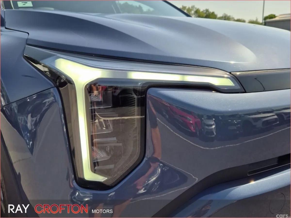 Kia Stonic Estate, Petrol Hybrid, 2026, Blue