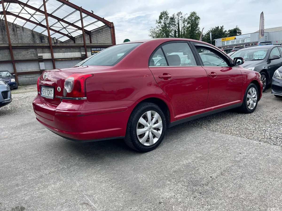 Toyota Avensis Saloon, Petrol, 2007, Red