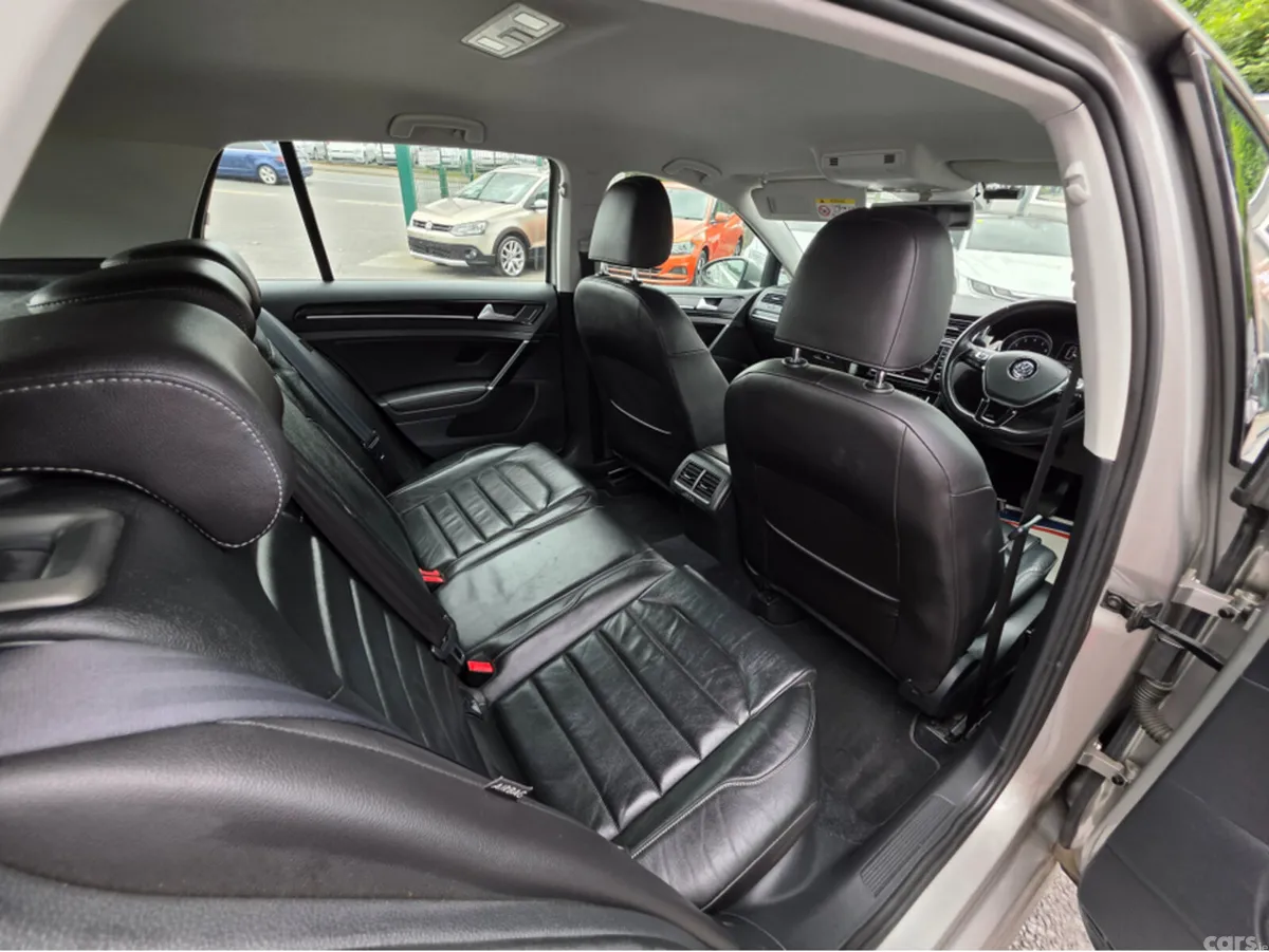 Volkswagen Golf Hatchback, Petrol, 2015, Silver