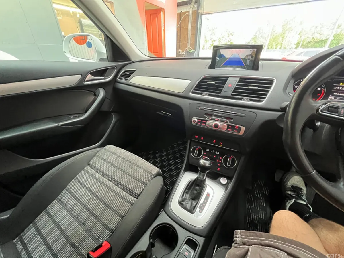 Audi Q3 SUV, Petrol, 2016, White