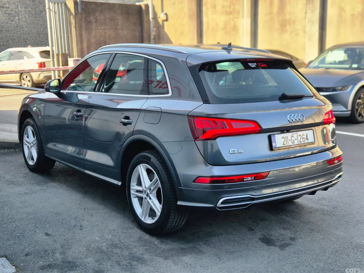 Audi Q5 SUV, Petrol Plug-in Hybrid, 2021, Grey