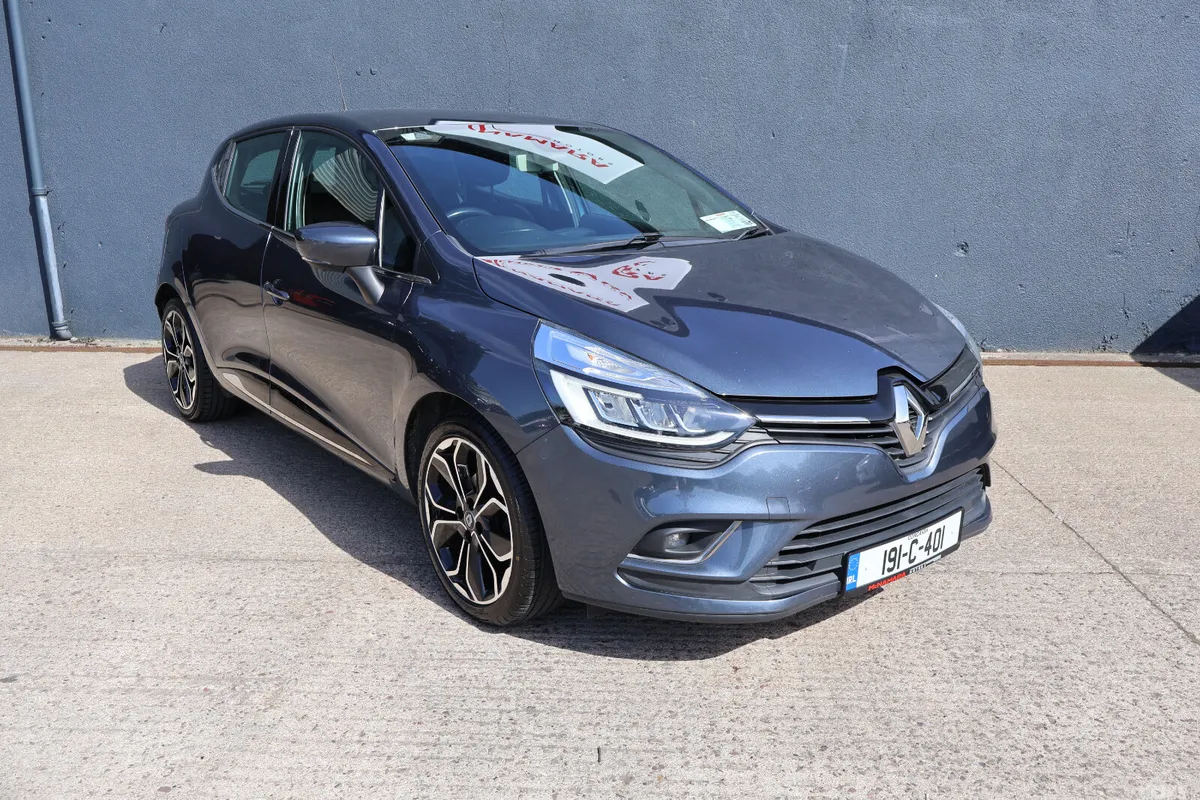 Renault Clio Hatchback, Petrol, 2019, Grey
