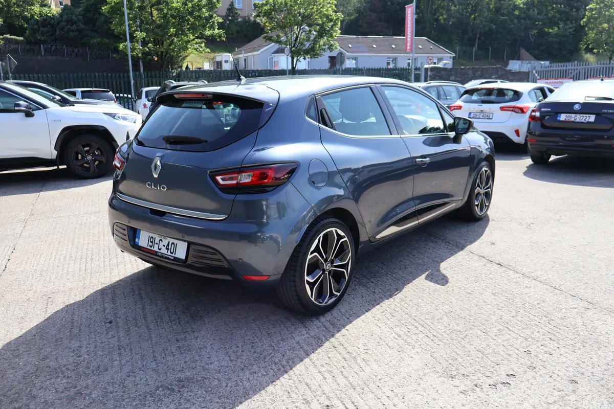 Renault Clio Hatchback, Petrol, 2019, Grey