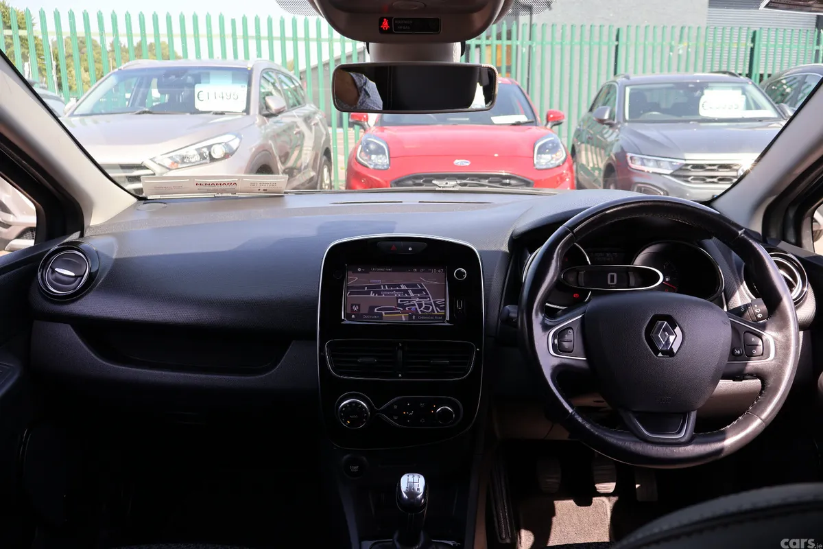 Renault Clio Hatchback, Petrol, 2019, Grey