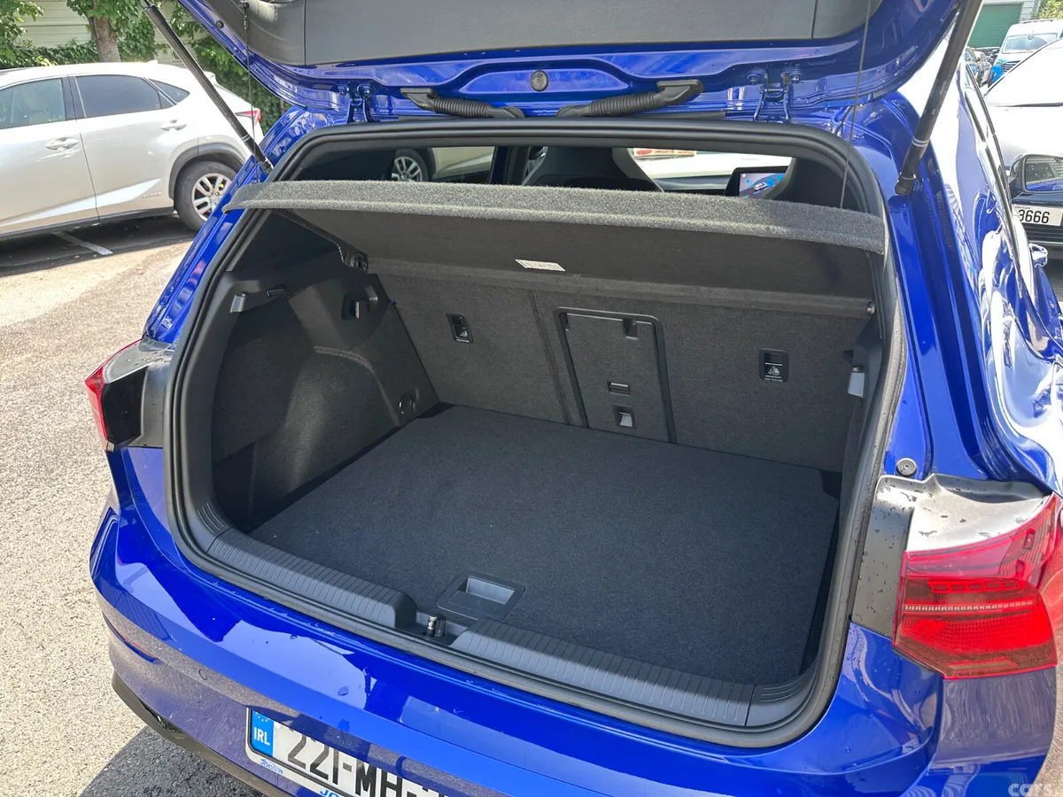 Volkswagen Golf Hatchback, Diesel, 2022, Blue