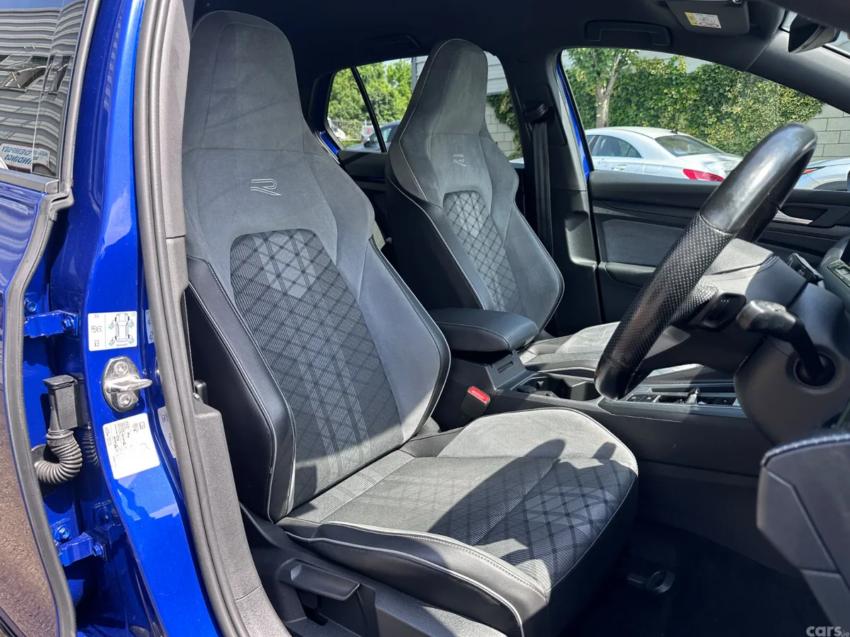 Volkswagen Golf Hatchback, Diesel, 2022, Blue