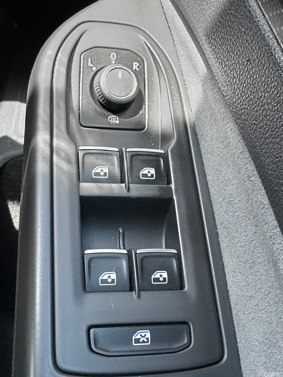 Volkswagen Golf Hatchback, Diesel, 2022, Blue