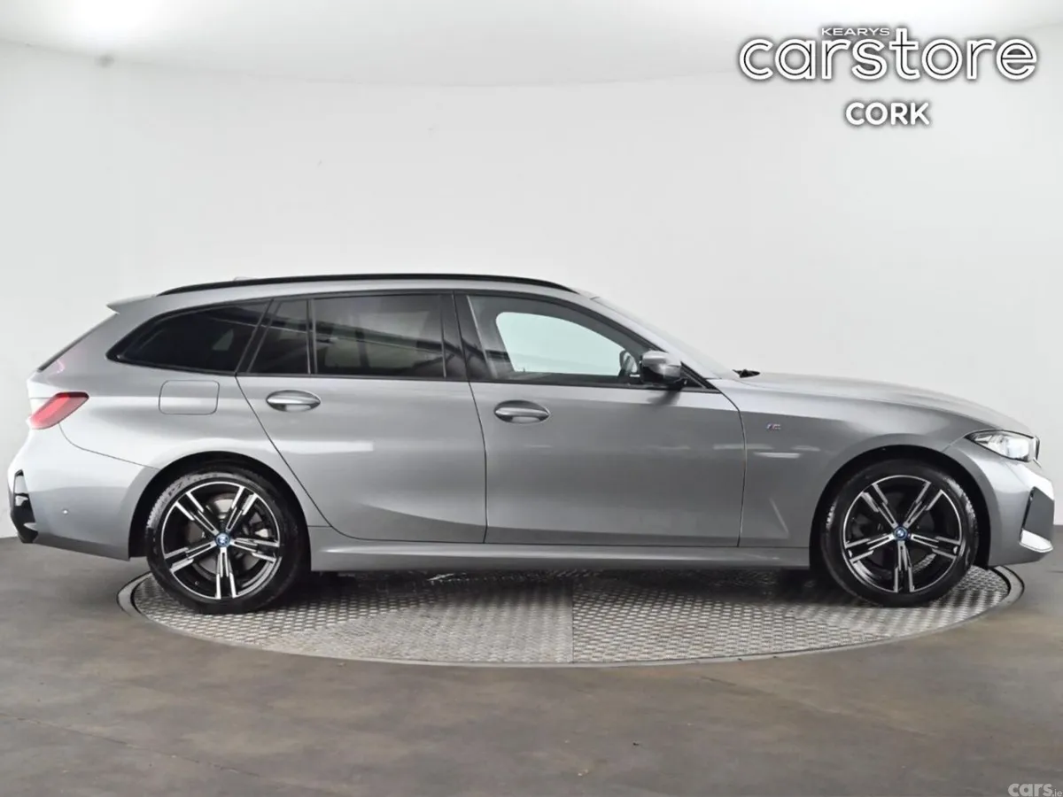 BMW 3-Series Estate, Petrol Plug-in Hybrid, 2024, Grey