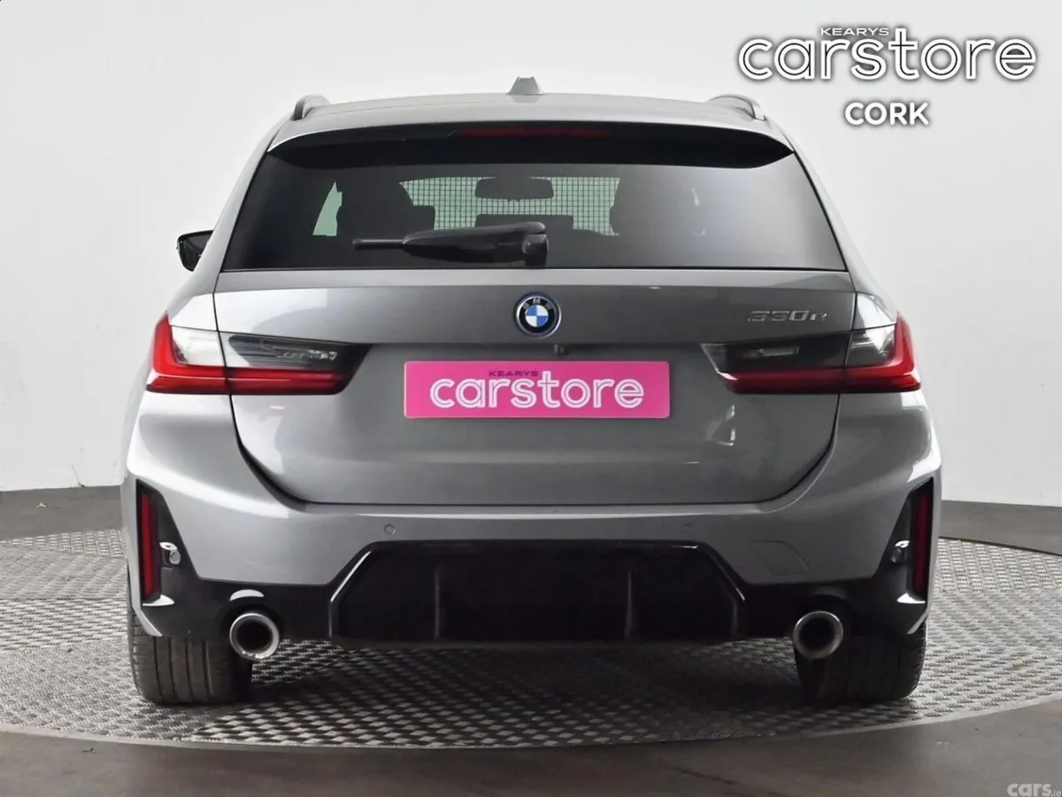 BMW 3-Series Estate, Petrol Plug-in Hybrid, 2024, Grey