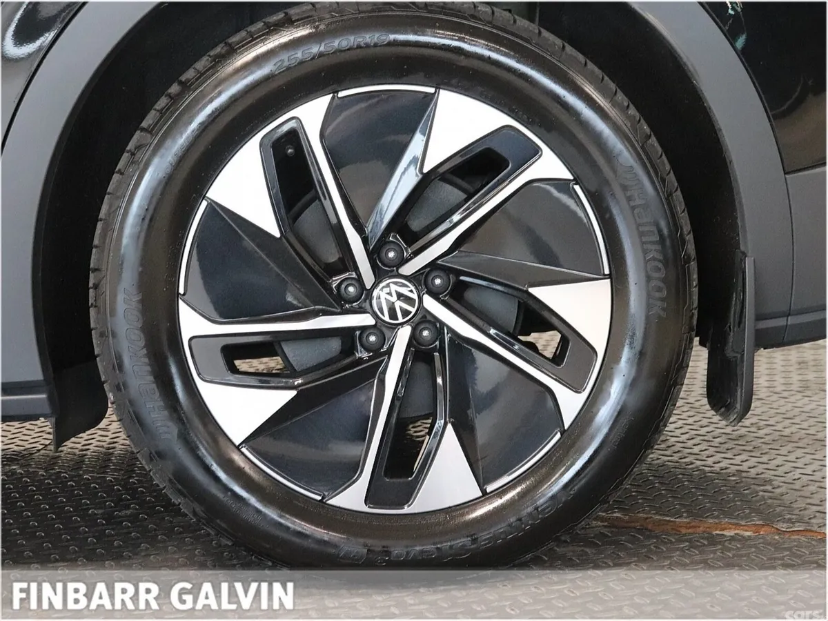Volkswagen ID.4 Estate, Electric, 2023, Black