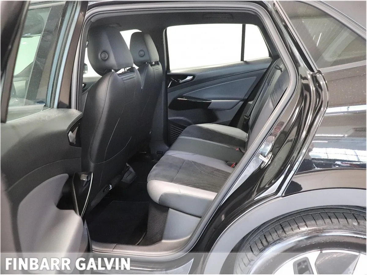 Volkswagen ID.4 Estate, Electric, 2023, Black