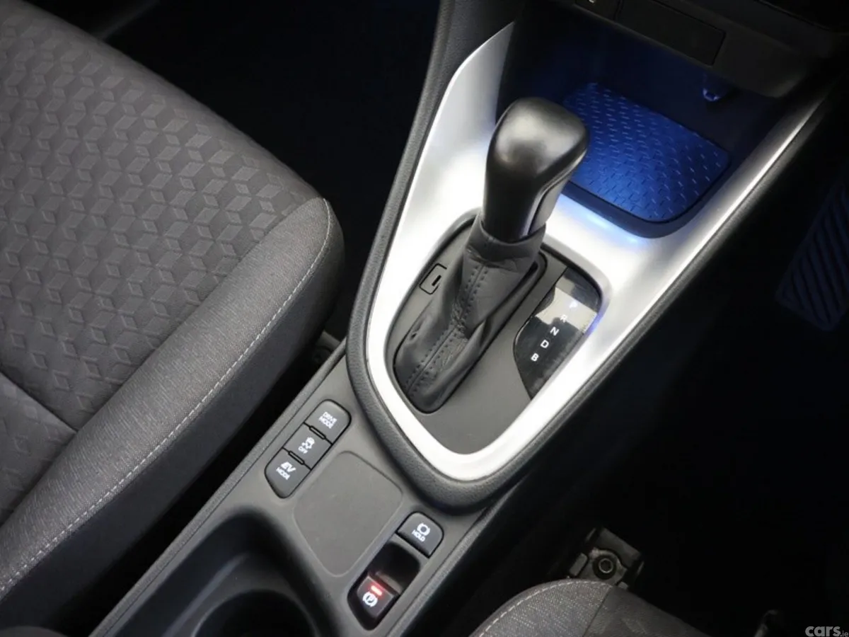 Toyota Yaris Hatchback, Petrol Hybrid, 2023, Black