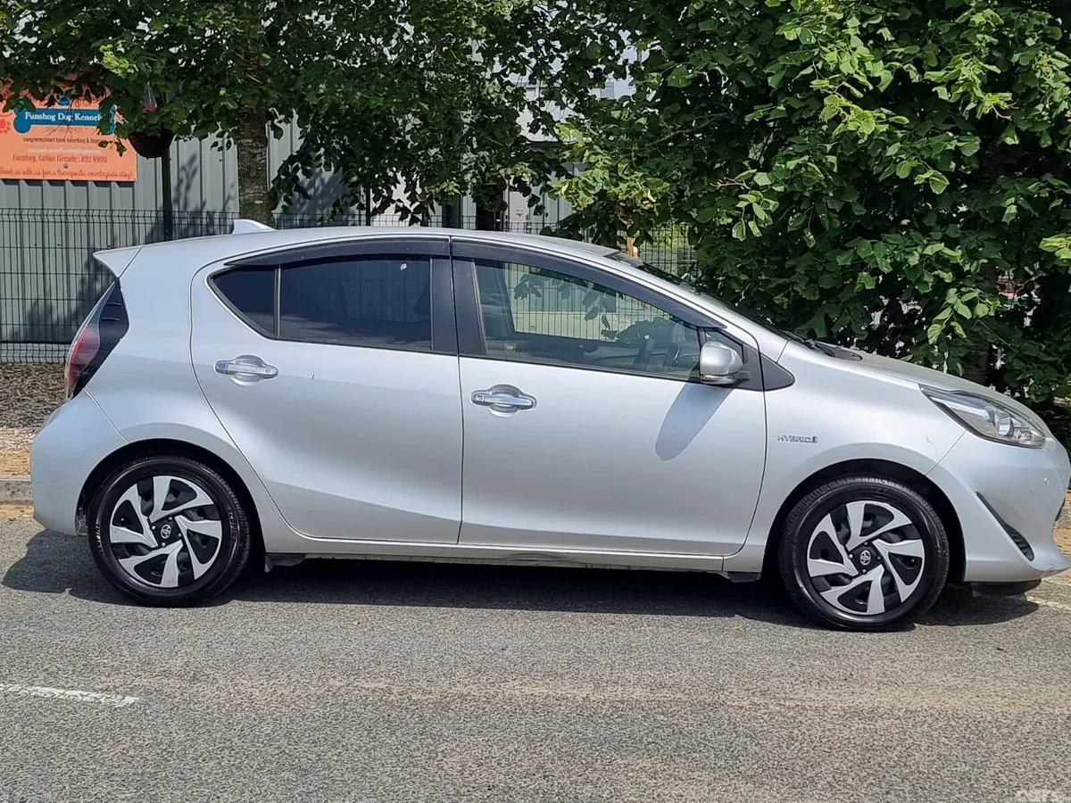 Toyota Aqua Hatchback, Petrol Hybrid, 2020, Silver