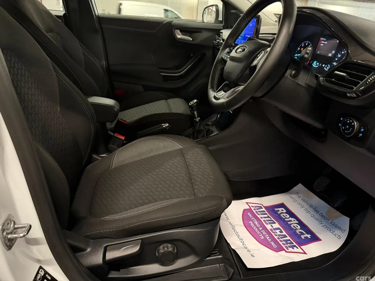 Ford Puma MPV, Petrol Hybrid, 2023, White