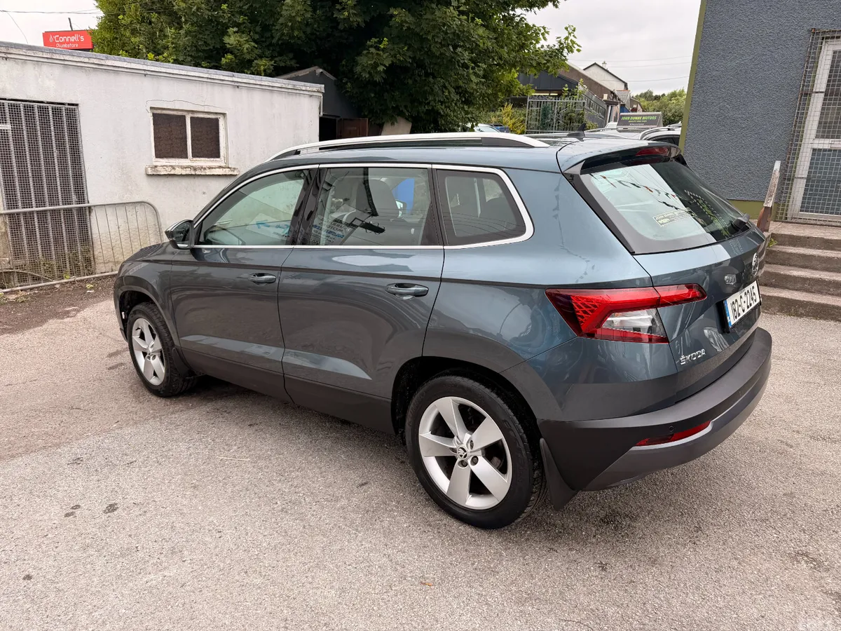 Skoda Karoq Estate/Jeep, Petrol, 2018, Grey