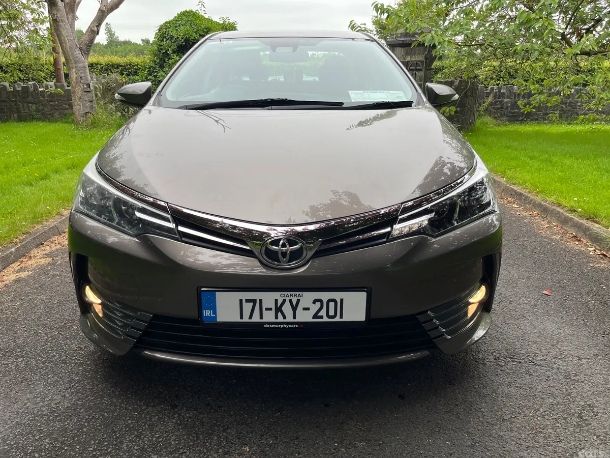 Toyota Corolla Saloon, Diesel, 2017, Grey