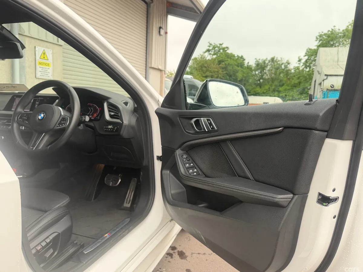 BMW 1-Series Hatchback, Diesel, 2021, White