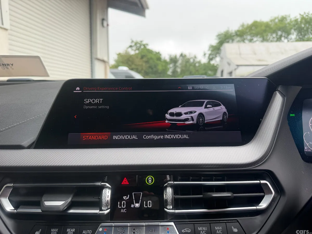 BMW 1-Series Hatchback, Diesel, 2021, White
