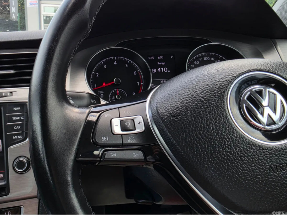 Volkswagen Golf Hatchback, Petrol, 2015, Blue