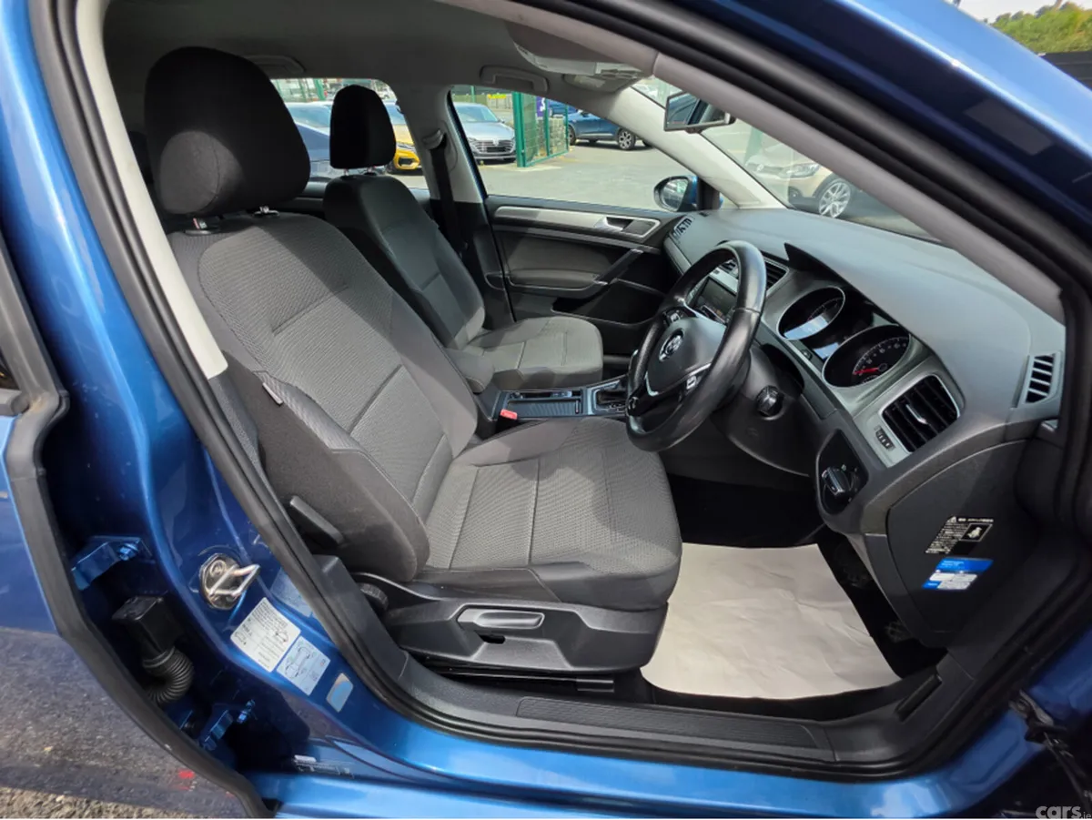 Volkswagen Golf Hatchback, Petrol, 2015, Blue
