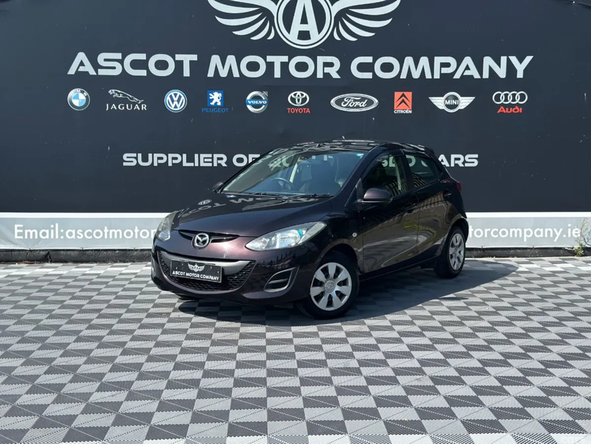Mazda Demio Hatchback, Petrol, 2013, Purple