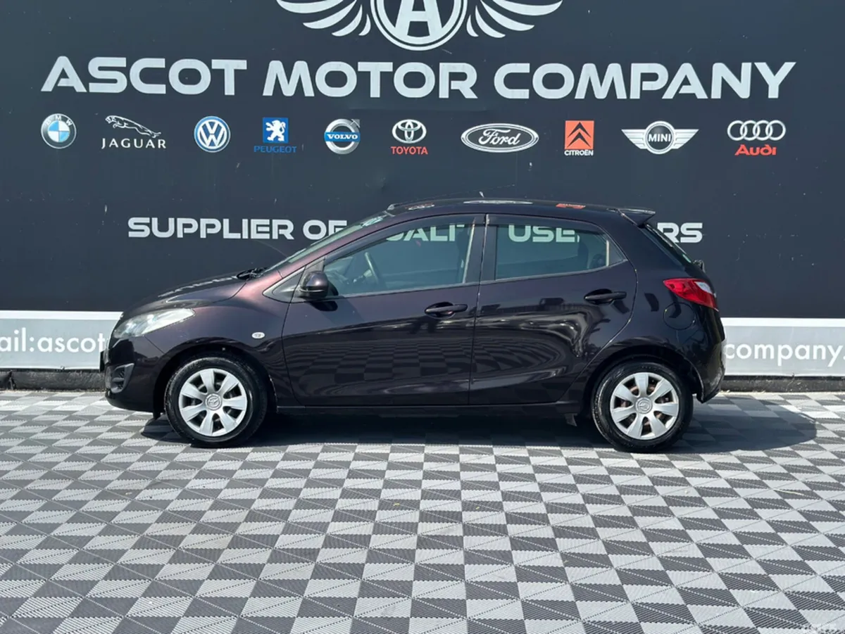 Mazda Demio Hatchback, Petrol, 2013, Purple