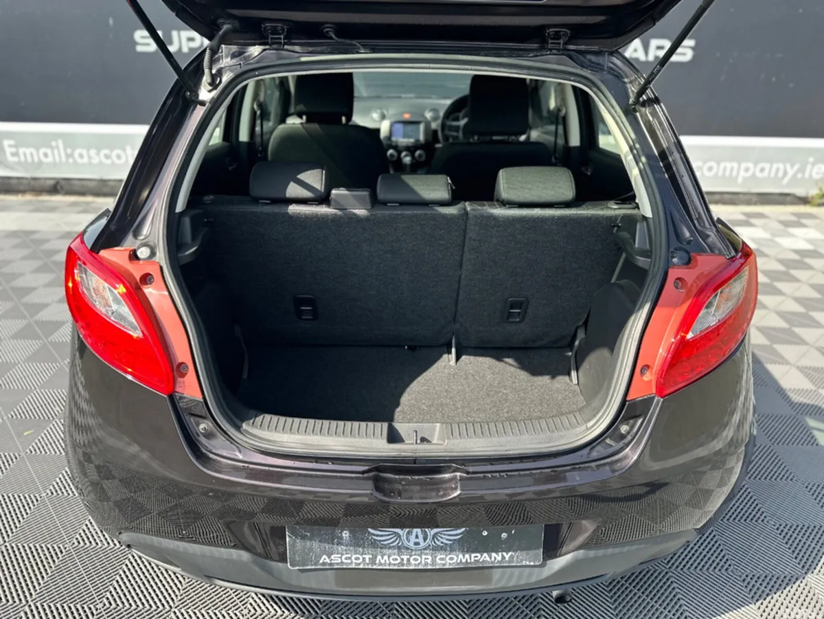 Mazda Demio Hatchback, Petrol, 2013, Purple