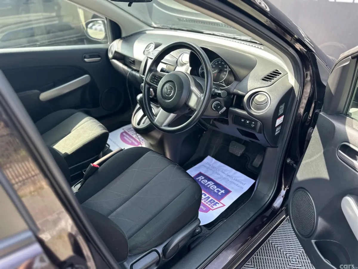 Mazda Demio Hatchback, Petrol, 2013, Purple