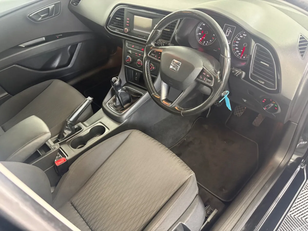 SEAT Leon Hatchback, Petrol, 2017, Black