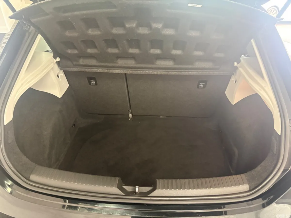SEAT Leon Hatchback, Petrol, 2017, Black
