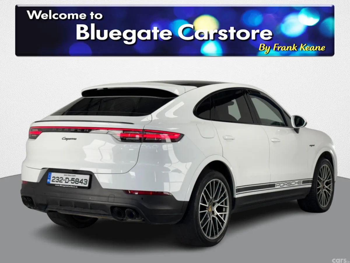 Porsche Cayenne MPV, Petrol Plug-in Hybrid, 2023, White