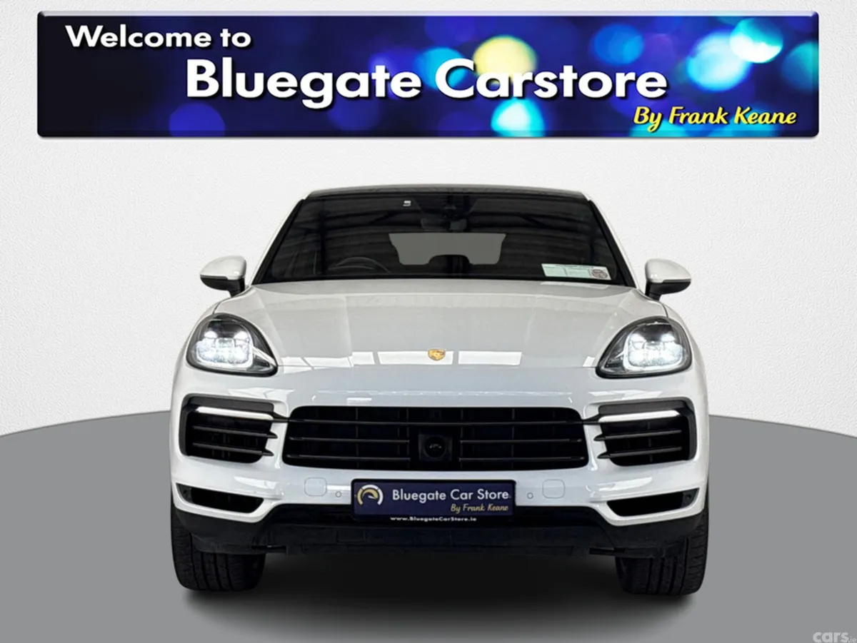 Porsche Cayenne MPV, Petrol Plug-in Hybrid, 2023, White