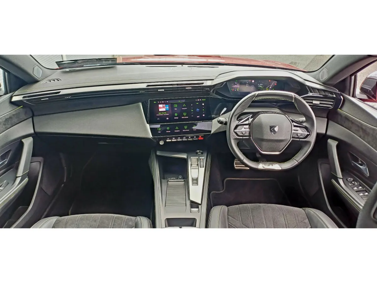 Peugeot 308 Hatchback, Diesel, 2023, Red