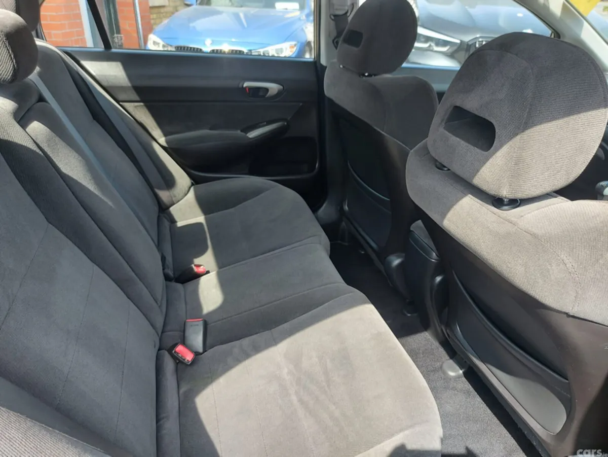 Honda Civic Saloon, Petrol, 2010, Beige