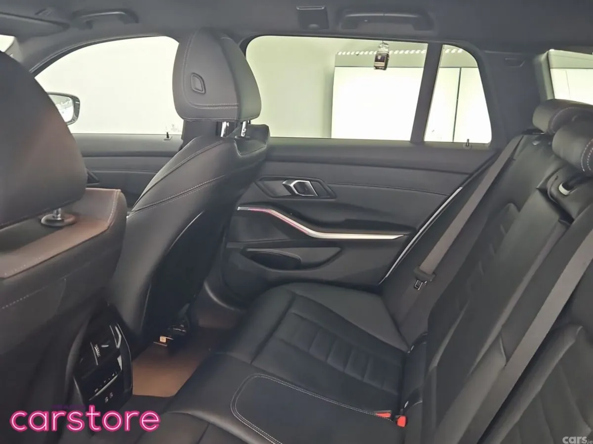 BMW 3-Series Estate, Petrol Plug-in Hybrid, 2024, Grey