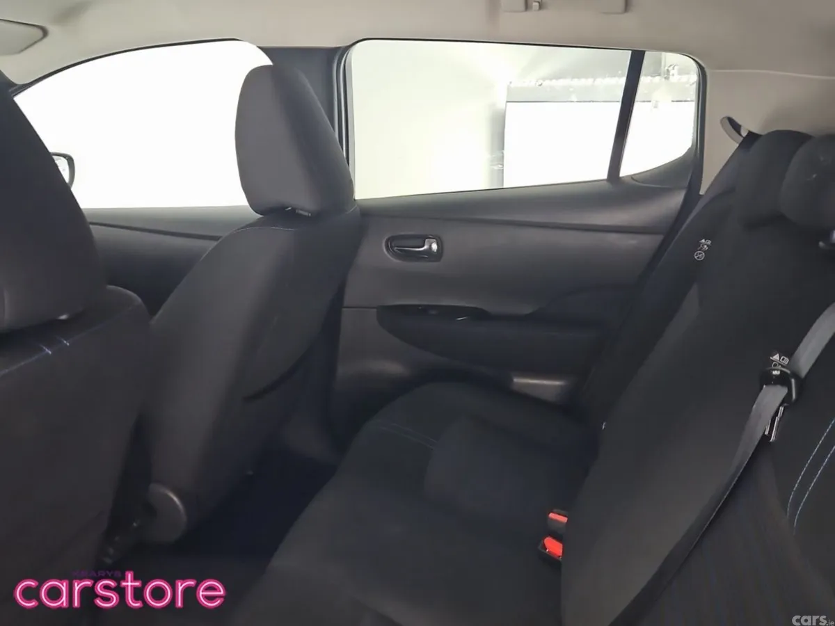 Nissan Leaf Hatchback, Electric, 2023, Blue