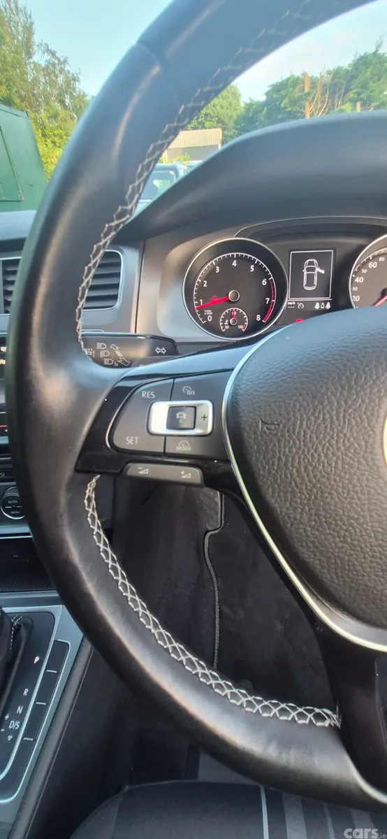 Volkswagen Golf Hatchback, Petrol, 2015, Silver