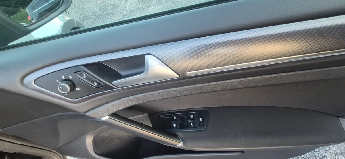Volkswagen Golf Hatchback, Petrol, 2015, Silver