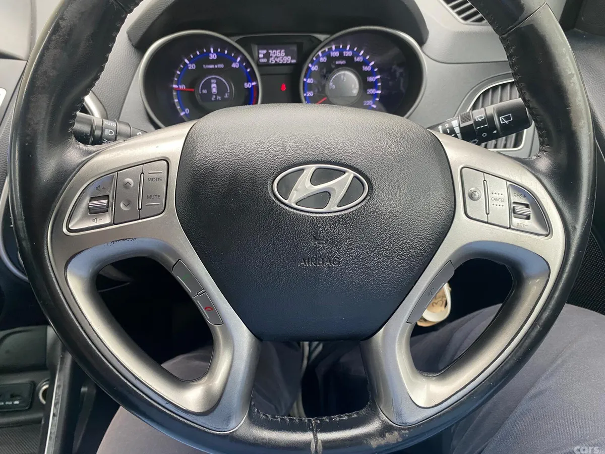 Hyundai ix35 SUV, Diesel, 2013, White
