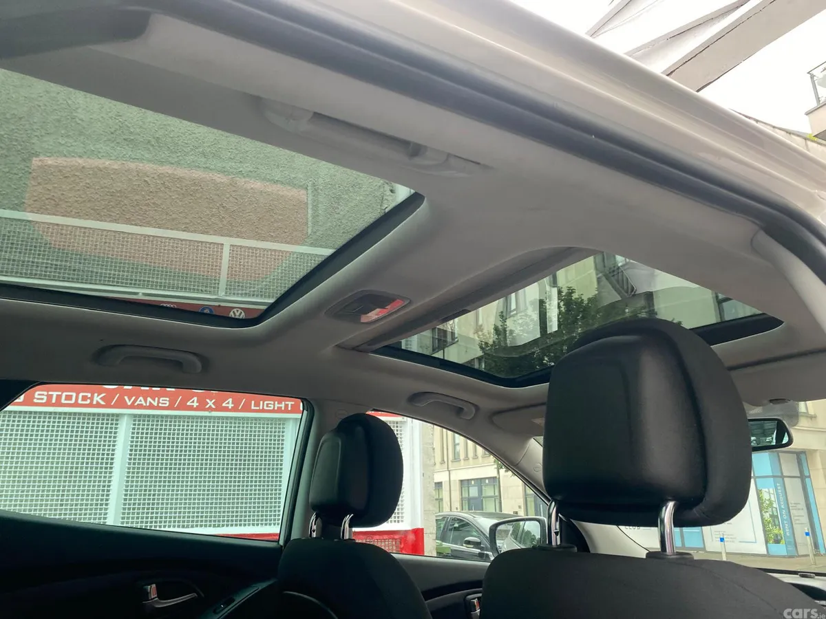 Hyundai ix35 SUV, Diesel, 2013, White