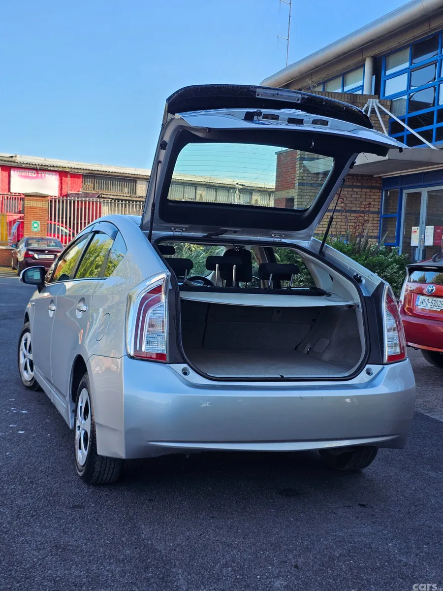 Toyota Prius Estate, Petrol Hybrid, 2013, Silver