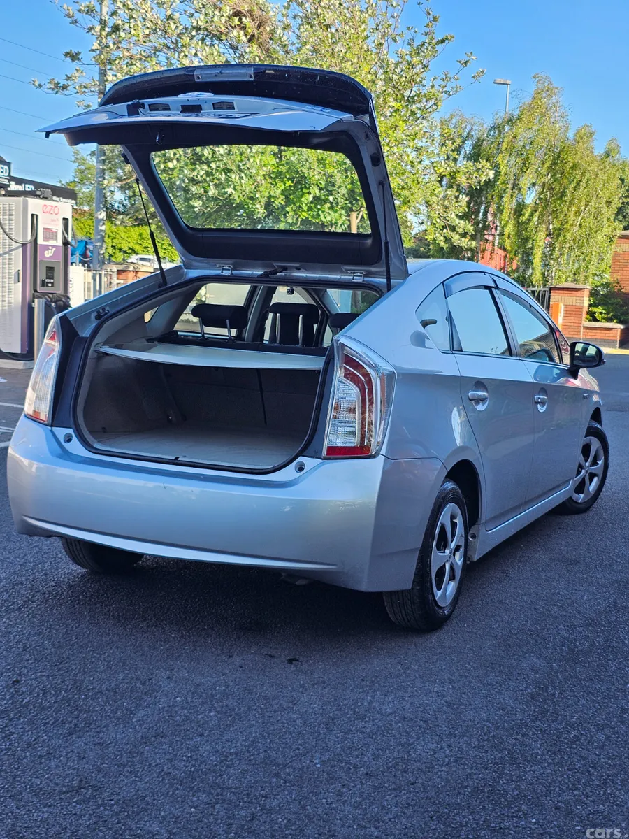 Toyota Prius Estate, Petrol Hybrid, 2013, Silver