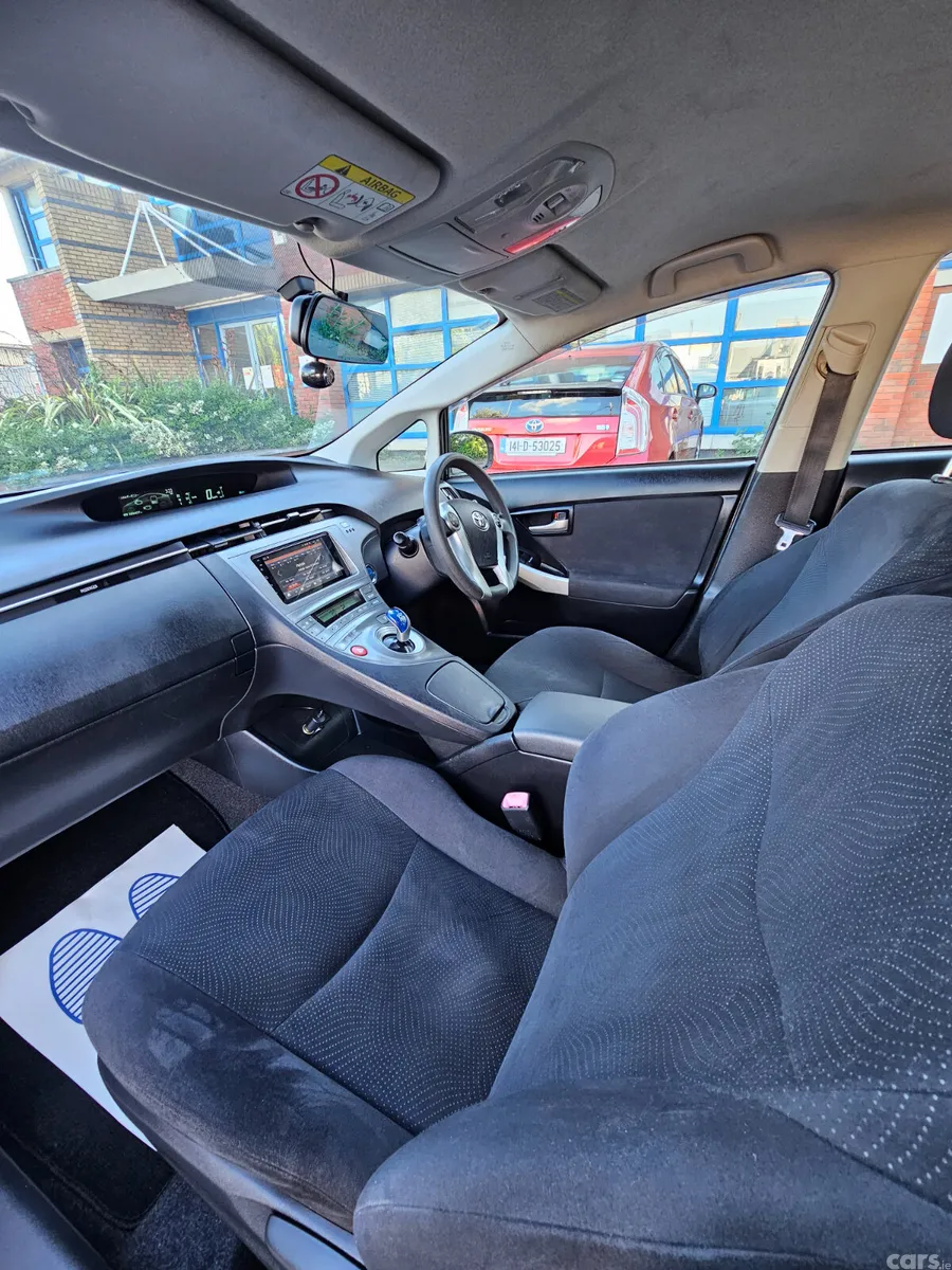 Toyota Prius Estate, Petrol Hybrid, 2013, Silver