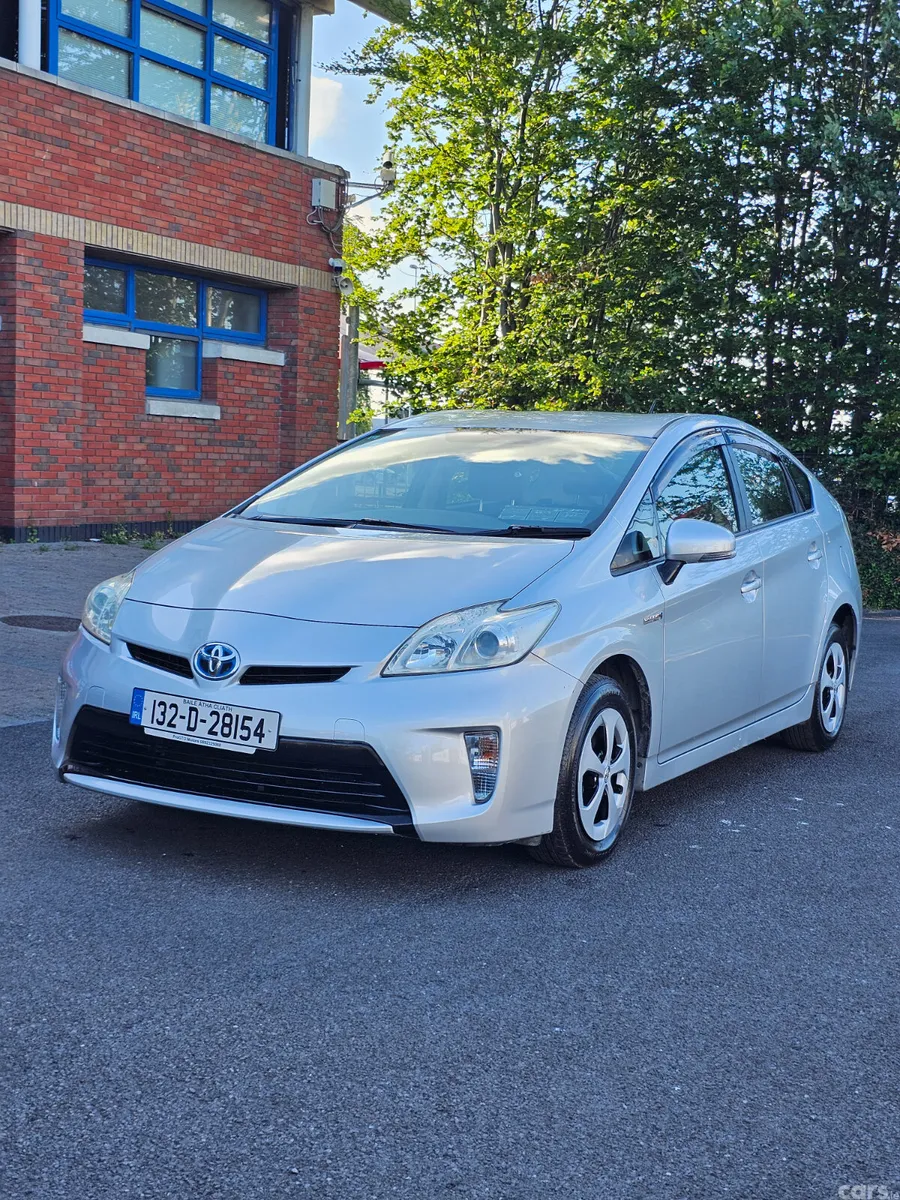 Toyota Prius Estate, Petrol Hybrid, 2013, Silver