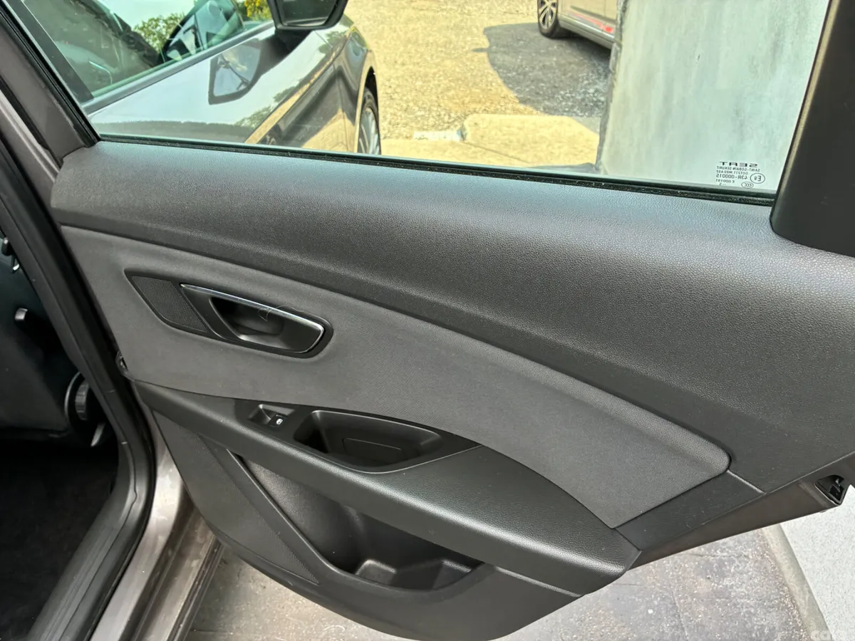 SEAT Leon Estate, Diesel, 2016, Grey