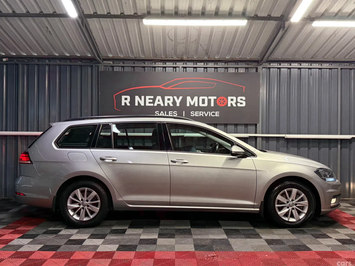 Volkswagen Golf Estate, Diesel, 2018, Grey