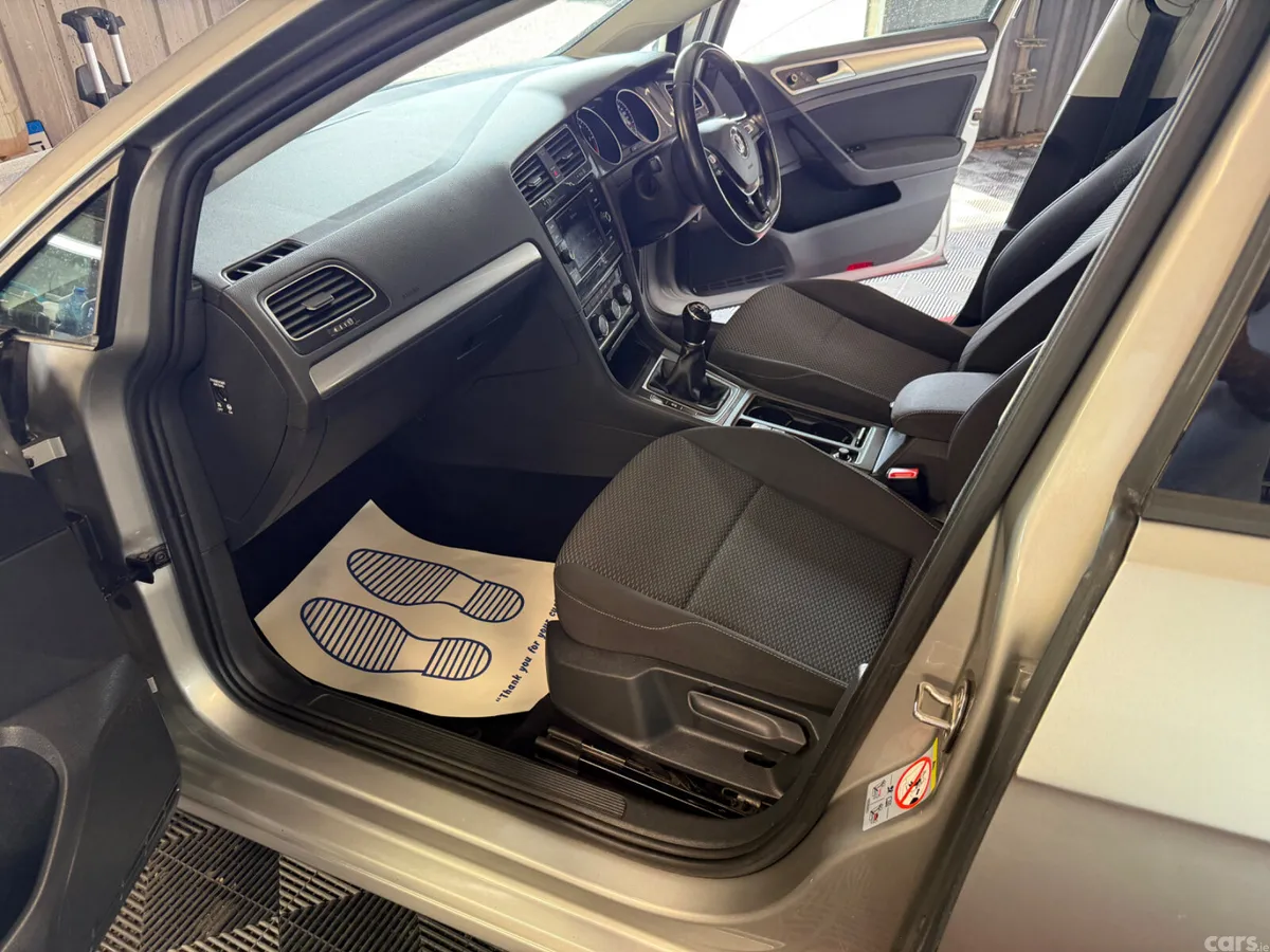 Volkswagen Golf Estate, Diesel, 2018, Grey