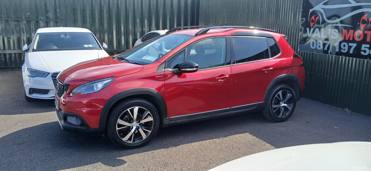 Peugeot 2008 SUV, Petrol, 2017, Red